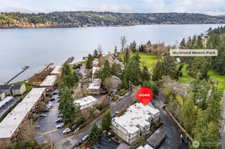 Idylwood Place and Idylwood Beach Park.