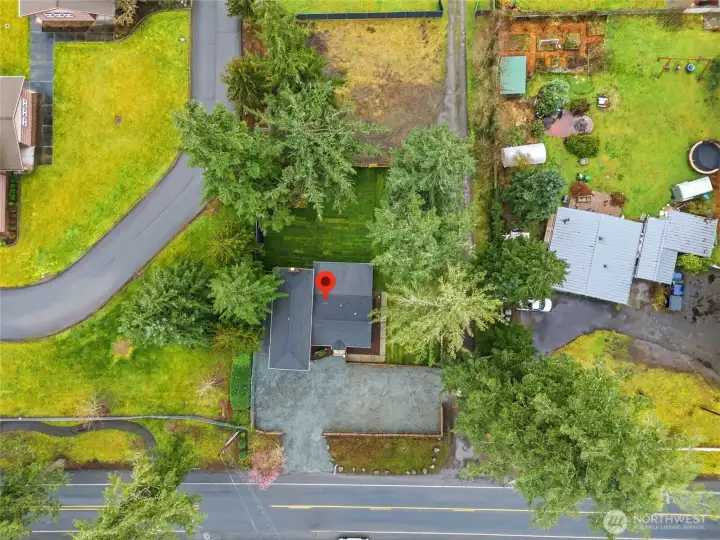 The location also provides a practical commute to JBLM, making it ideal for those working on or near the base.