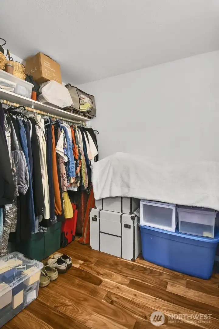 Guestroom walk-in closet.