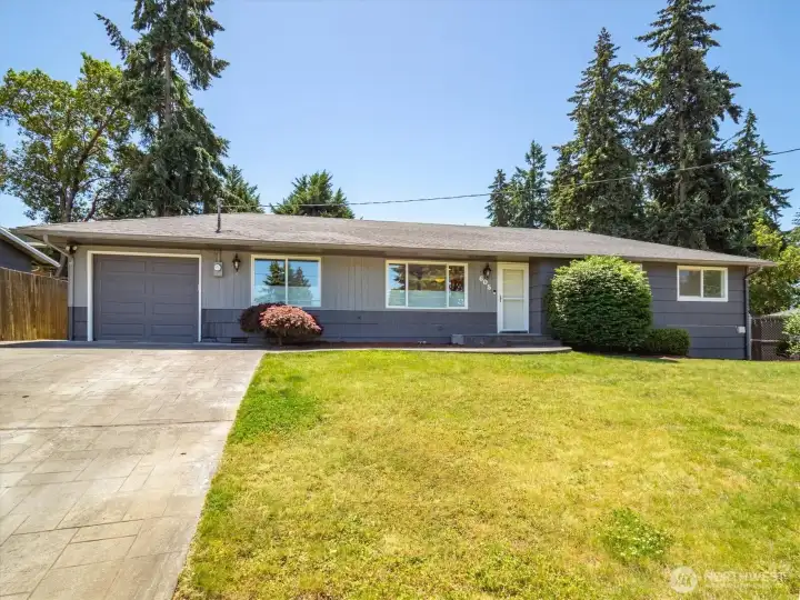 Front view of home.