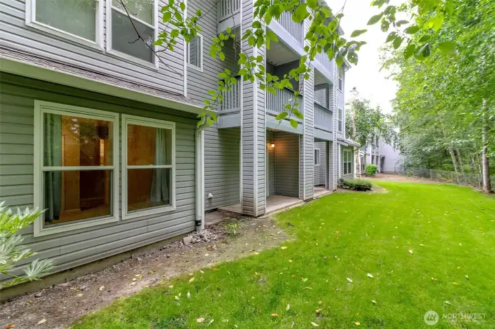Condo location offers peaceful surroundings.