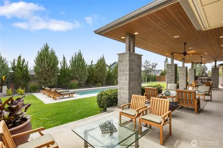 From quiet mornings to unforgettable evenings, every space was designed to be lived in.