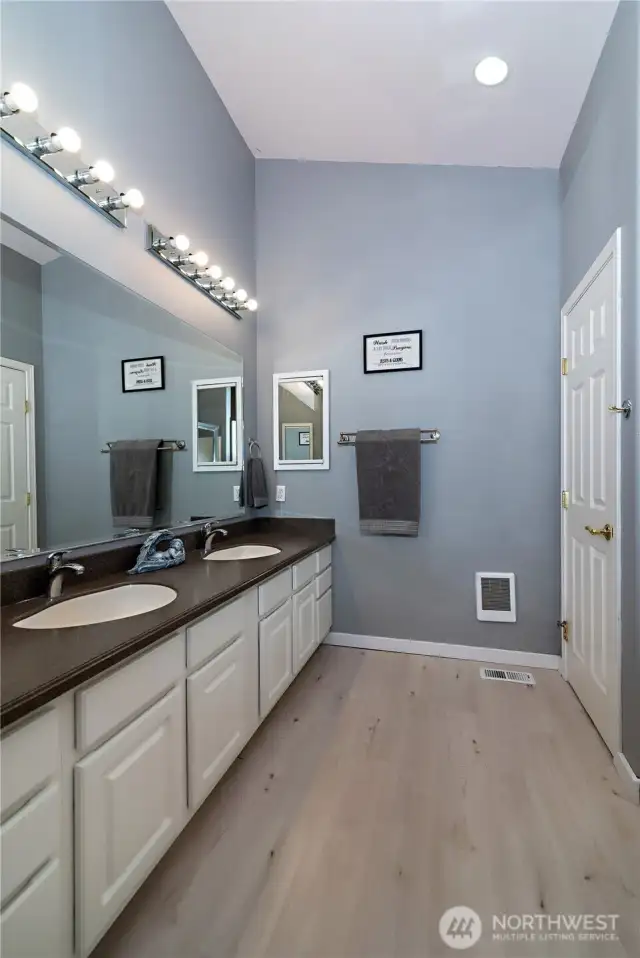 Upstairs Primary Bathroom off of Primary Bedroom