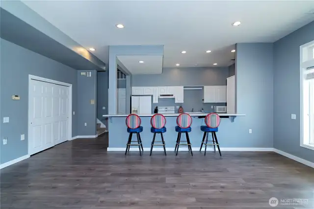 Downstairs 2nd Kitchen with eat-in bar