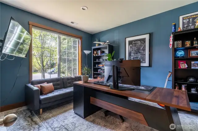 office on main