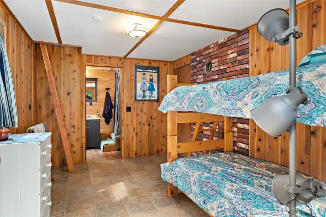 Guest Quarters