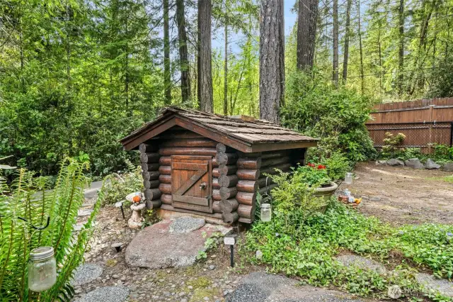 Log Well House