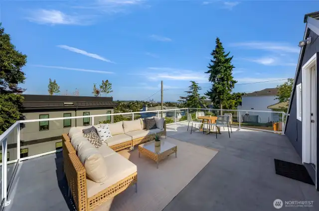 Huge Deck