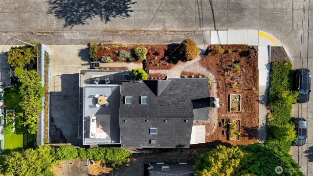 Overhead view showing lot and property