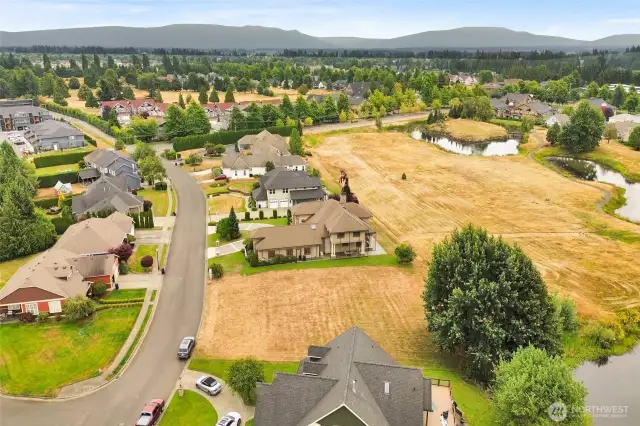 It’s centrally located in Lynden with quick access to the E Badger Rd linking you to Canada or Bellingham and beyond.