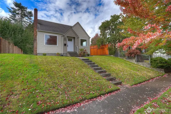 This neighborhood features similarly charming homes, a wide street with sidewalks, and excellent walkability to local schools, shopping and local businesses.