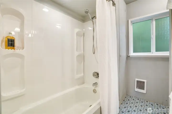 Notice the brand new shower/tub surround installed this fall.