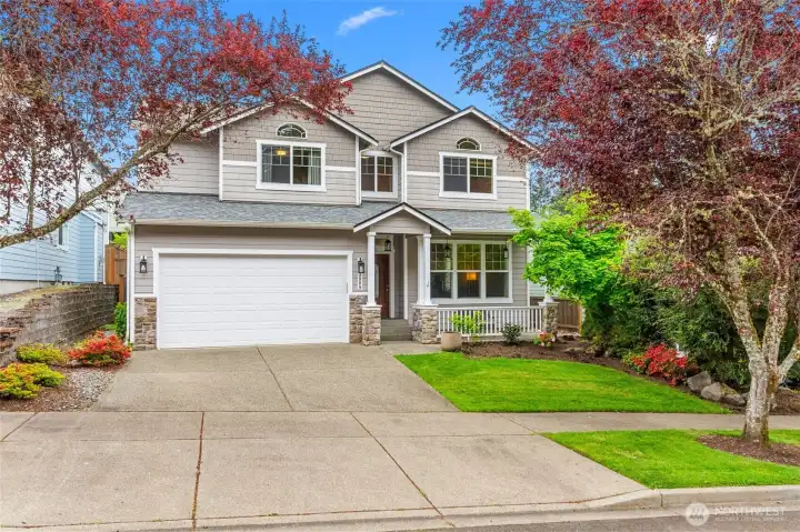 With 4 bedrooms plus a bonus room and 2,950 sq. ft., the home features large bedrooms and a inviting open living space. It is also located on a dead end street in the back of the neighborhood.