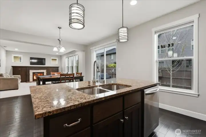 Kitchen island, granite, engineered hardwood floors