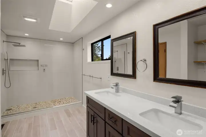 Updated Primary bathrm with walk in closet