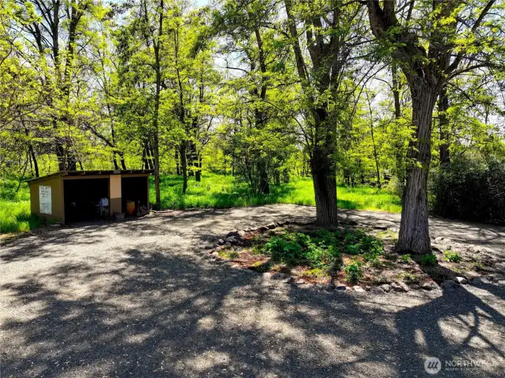 Circular Driveway for Ease of Parking
