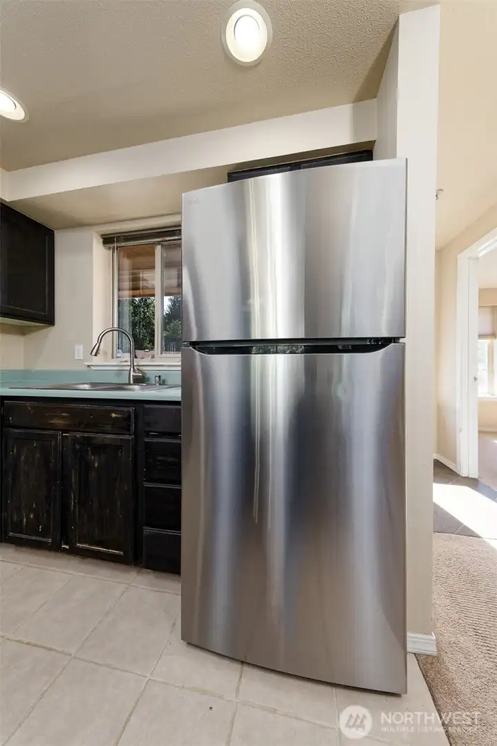 STAINLESS REFRIGERATOR