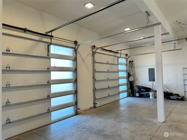 Extra Large 2-car garage