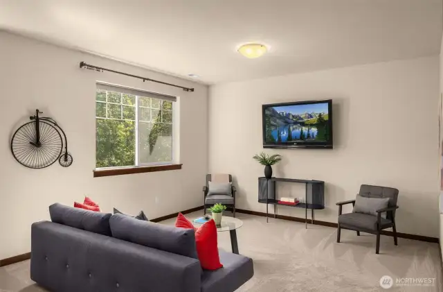 BIG Bonus Room