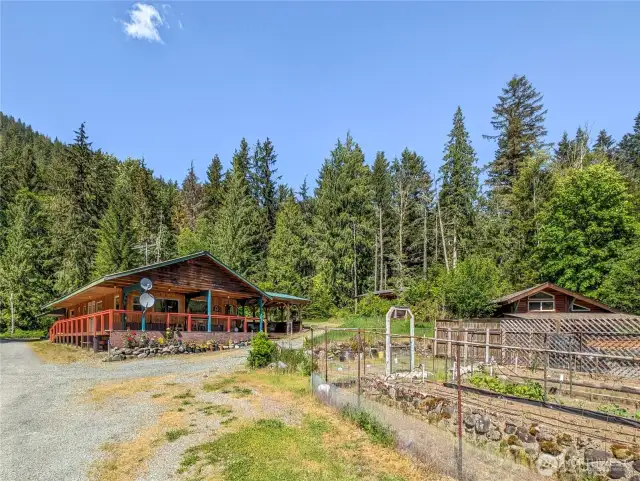 House and ADU with Kitchen Garden