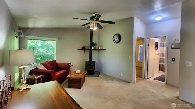 2nd living room