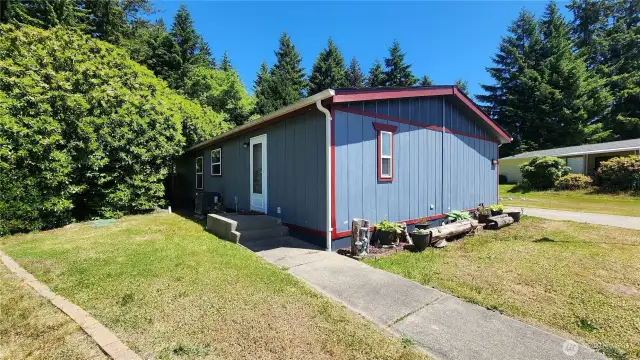 Another angle showing the large yard