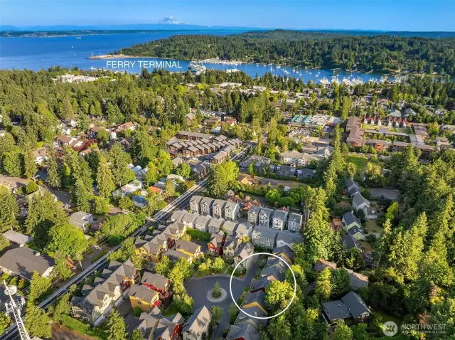 Location, location, location! Just blocks from Winslow Way, the ferry, library, pool, schools and all the amenities of living in Winslow.
