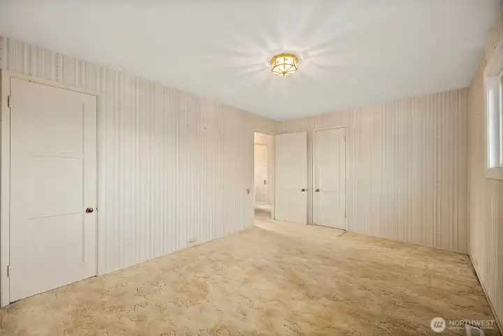 Large Bedroom-Dual Closets.