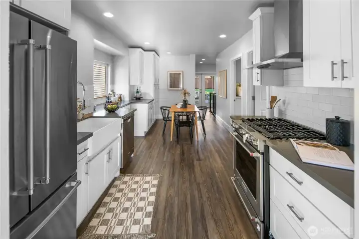 Beautifully remodeled kitchen (2020)