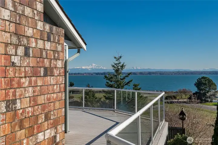 Coming in from the front entry paver patio area