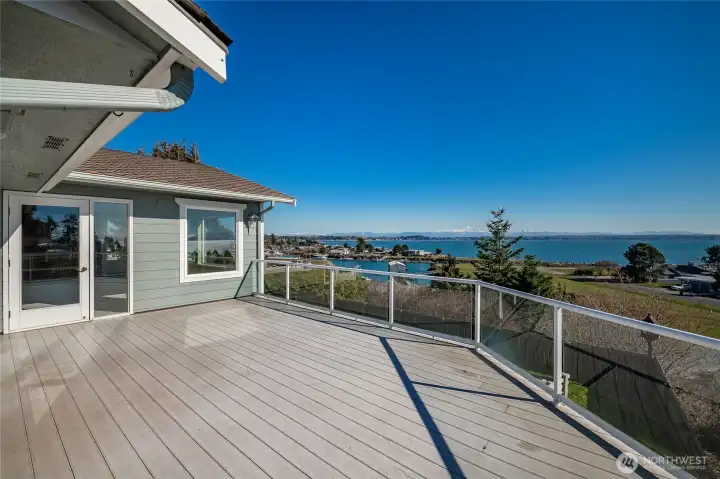 You see everyboat coming in and going out of the Birch Bay Village area. You see the one grandfathered boat house in the marina.
