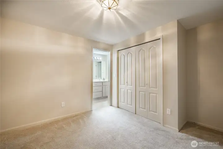 3rd bedroom with access to the bath.