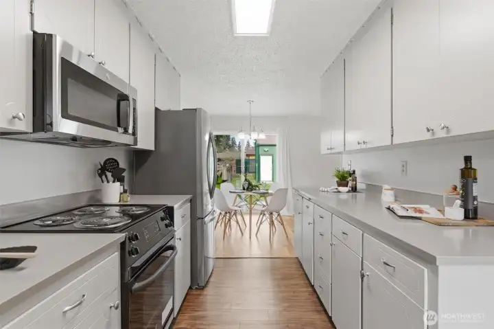 All the kitchen appliances are brand new!