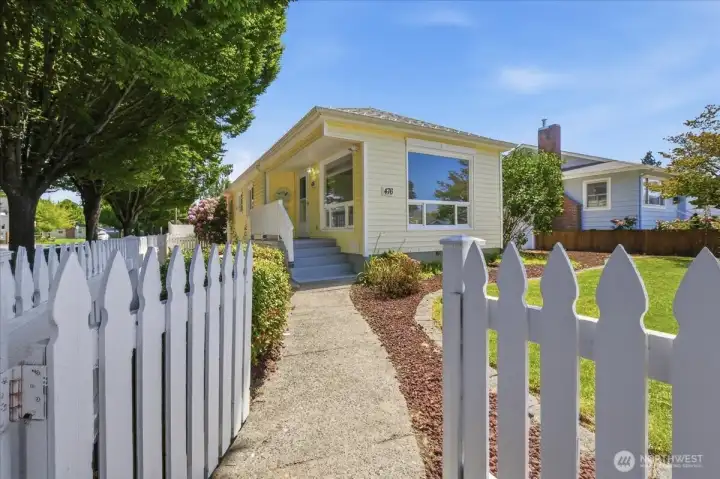 White picket fence