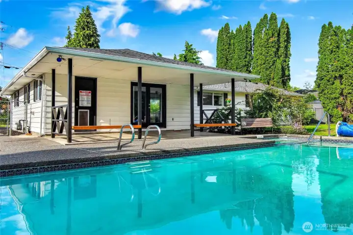 Heated In ground pool and hot tub Heated In ground pool and hot tub