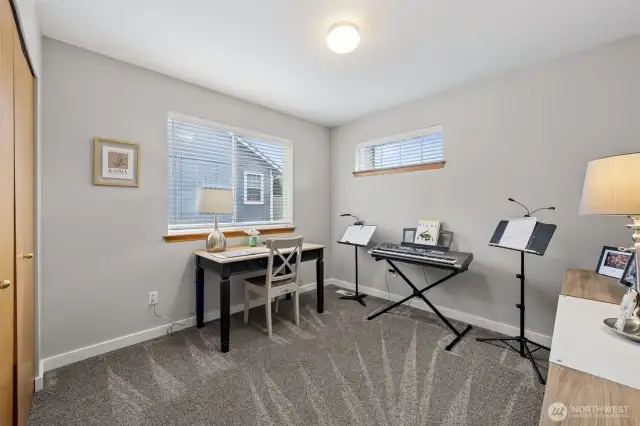 Upstairs Bedroom #2