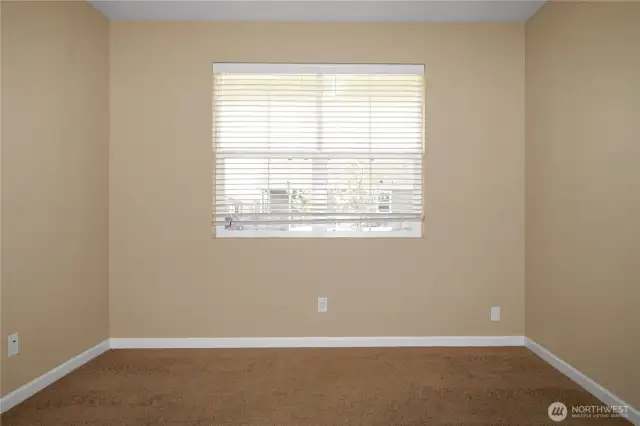 Office/Bonus Room Off Entry