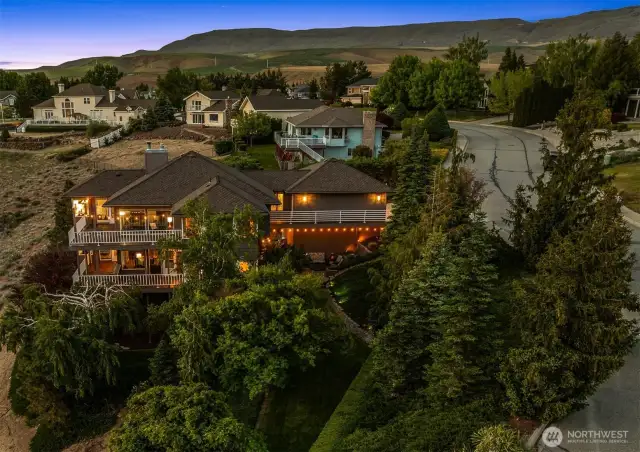 GRAND PROPERTY