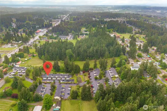 Great location with easy access 512/HWY 7/I-5 and 167 yet very much a quiet residential community