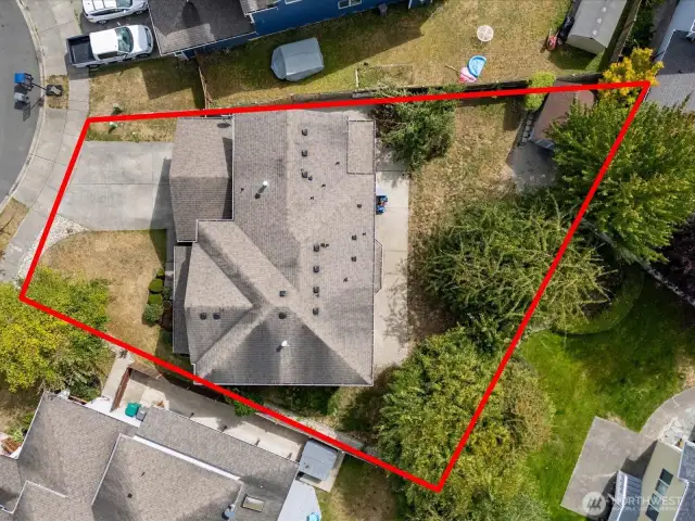 Schools, shops, and local amenities are just minutes away, and unlike many neighborhoods in the area, Stanwood schools are walkable—no need for a bus ride to Camano Island.