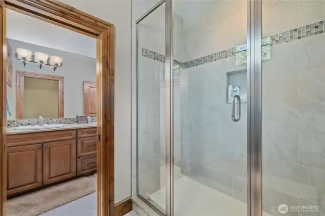 upstairs guest bath shower