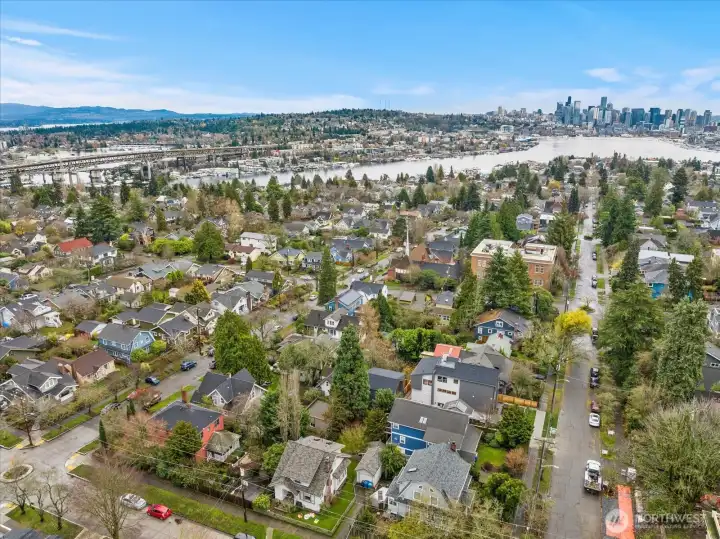 Two bedroom townhome with walkability to the best that Wallingford has to offer.