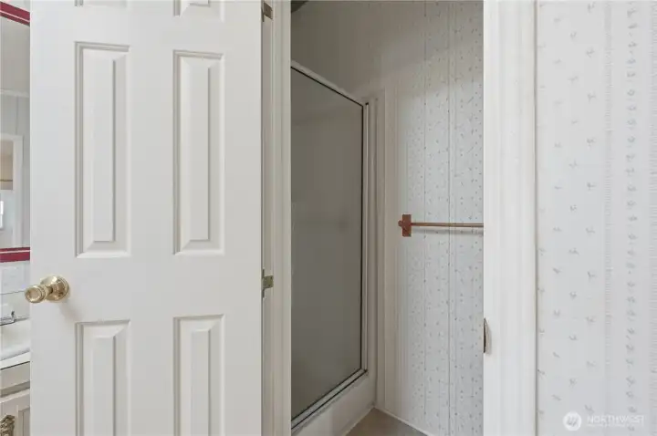 Primary suite shower