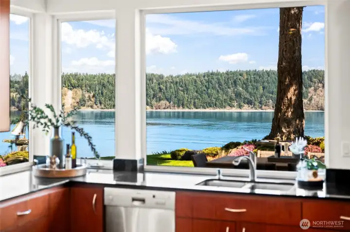 Doing the dishes isn't such a bad task when this is the view!