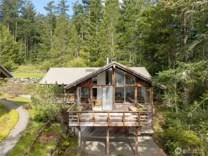 Two bedroom, 2 bath guesthouse.