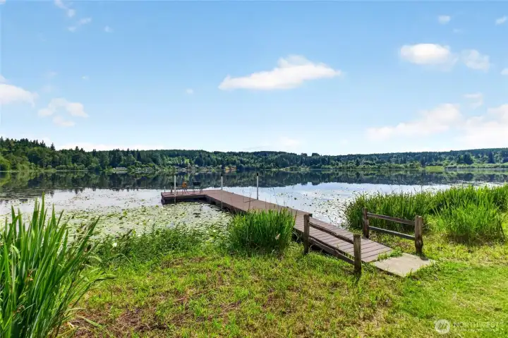 140 feet of private waterfront 140 feet of private waterfront