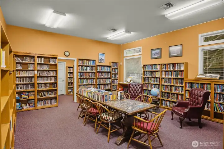 Great space to read or socialize Great space to read or socialize