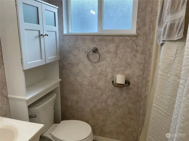 Full size bathroom