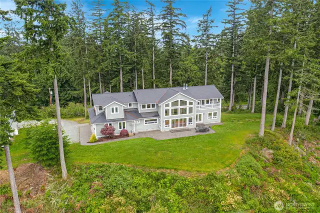 Situated on almost ½ an acre, this stunning 4 bedroom, 4.5 bath, 4,151sqft home has sweeping views of Port Susan & the Cascade Mountains.