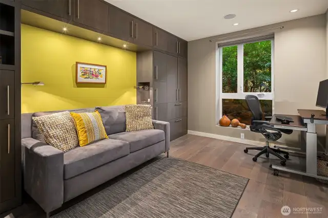 Secondary bedroom